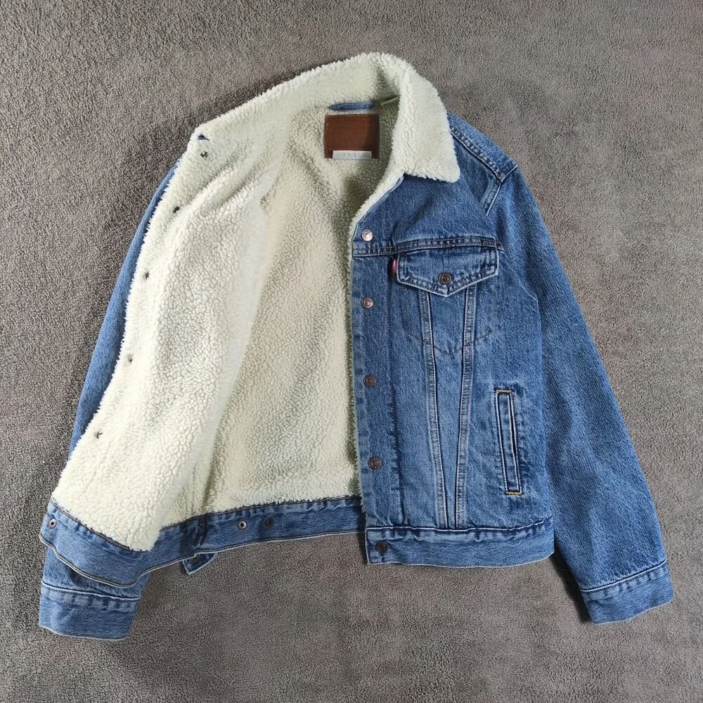 Levi’s‎ Premium Mens S Sherpa Lined Denim Trucker Jacket Blue Western Light Wash - Picture 3 of 13
